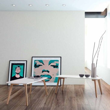 Soffbord i trä med modern design