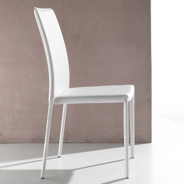 Satz von 20 Stühlen mit Metallstruktur, bezogen mit passendem PVC-Kunstleder
