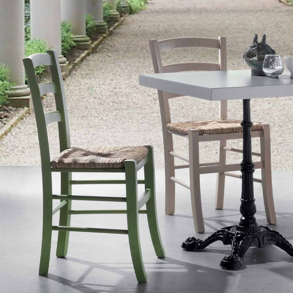 Set mit 20 Stühlen mit Holzgestell und Sitzfläche aus Stroh
