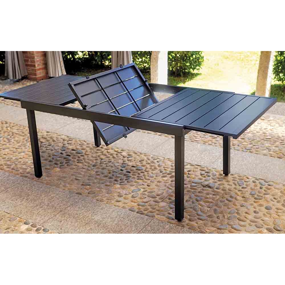 Braga extendable garden table