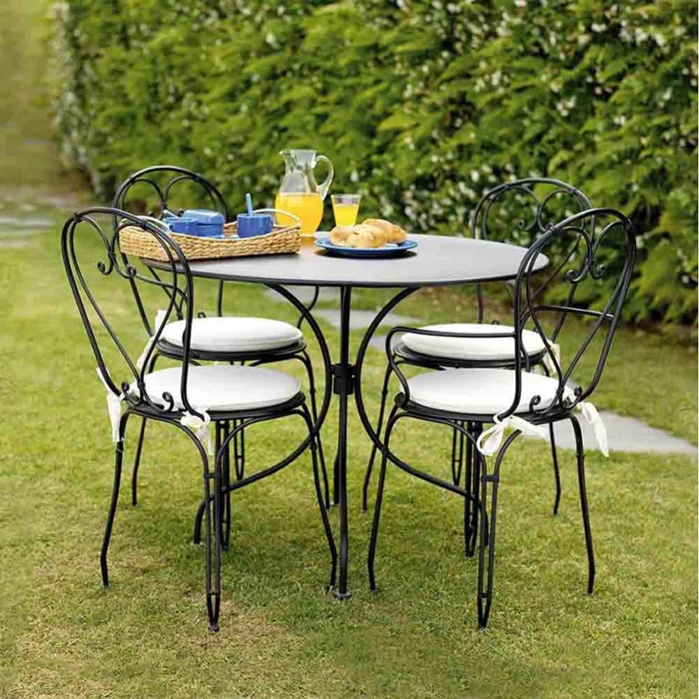 Table d'extérieur en fer adaptée aux meubles de jardin
