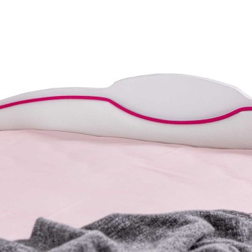 Beetle-shaped bed for sporty girls