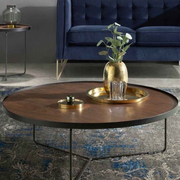 Mesa baixa de Angel Cerda com design minimalista