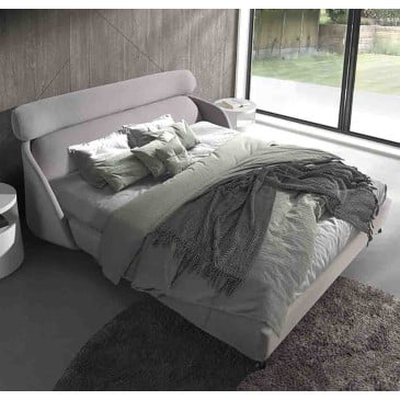 Modernes Doppelbett mit weichem und komfortablem Design