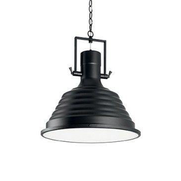 Fisherman pendant lamp in metal with glass plate as diffuser. Available in 3 different finishes