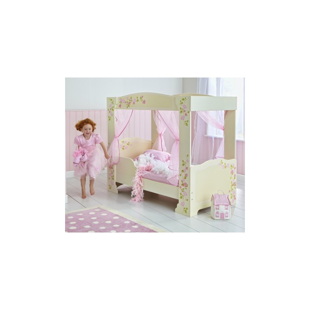 Wooden canopy bed for girls of excellent features and resistance