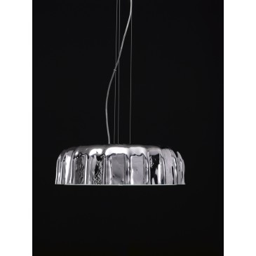 Lámpara de suspensión Big Cap con difusor de cristal en forma de casquillo disponible en 4 acabados diferentes