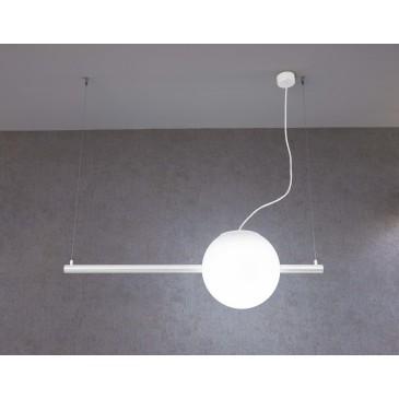 Lámpara de suspensión Cruna en metal pintado blanco o negro y difusor de esfera de cristal