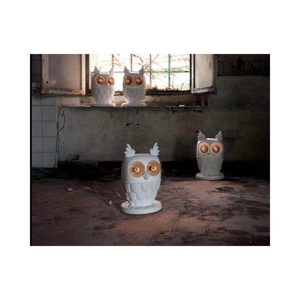 Ti Vedo table lamp in opaque white ceramic in the shape of an owl with 2 E27 lamps