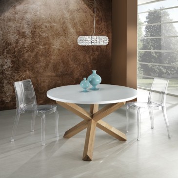 Tavolo da pranzo rotondo Frisia di Tomasucci con struttura in legno massello finitura Rovere e piano in MDF laccato bianco opaco