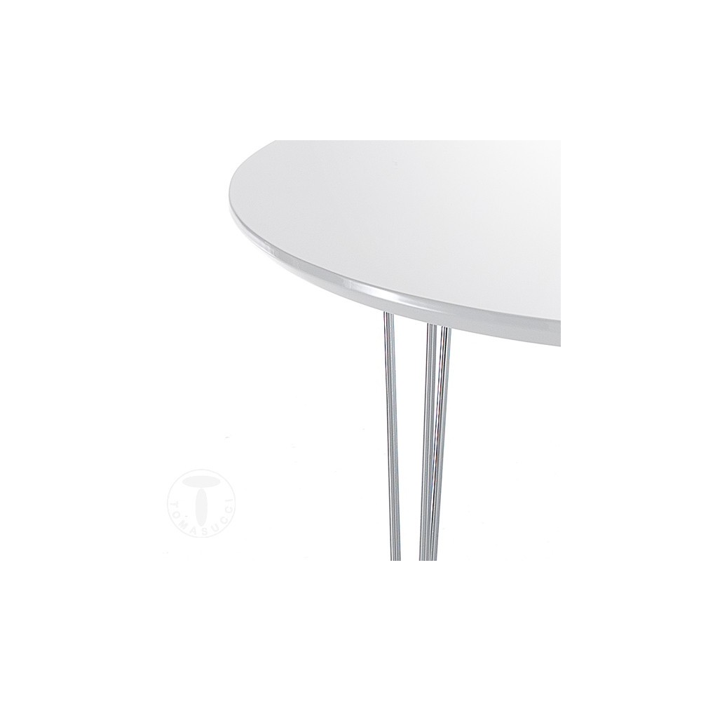 Tavolo allungabile ovale Elegant di Tomasucci con struttura in acciaio inox e piano in MD bianco lucido brillante