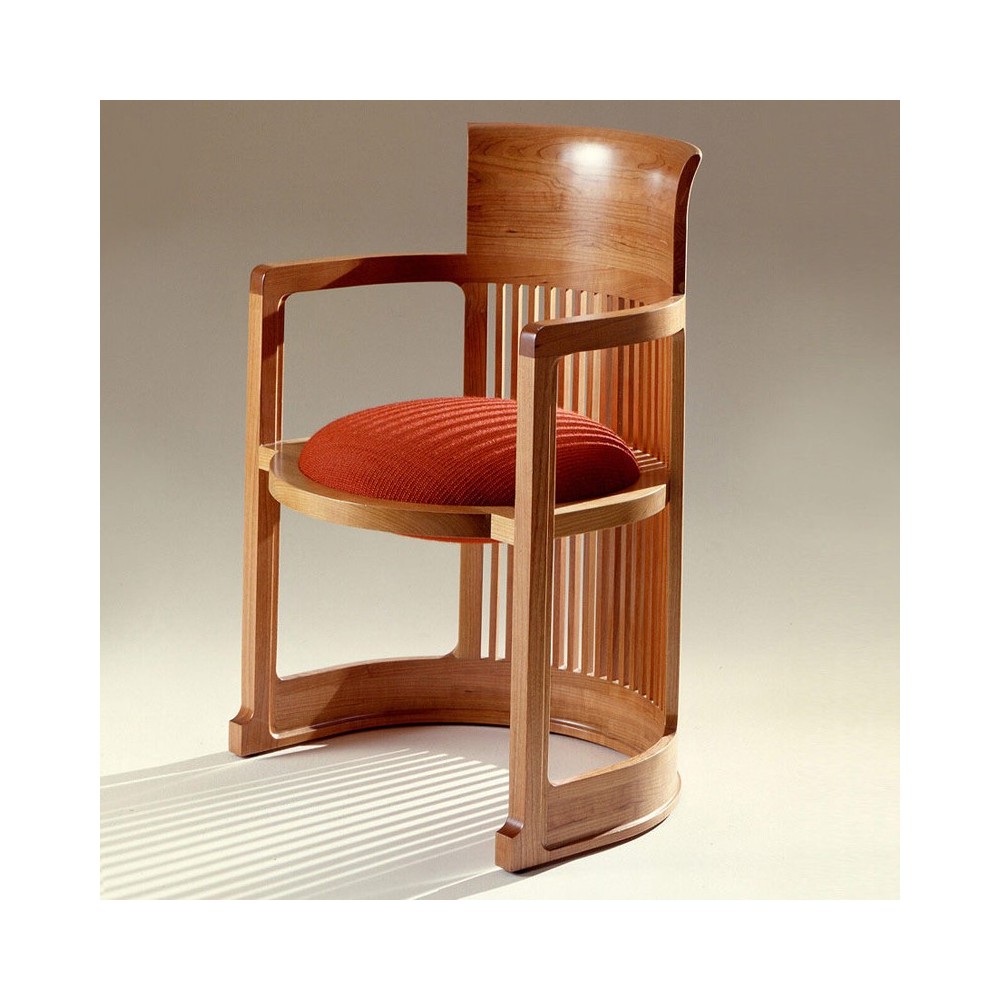 Riedizione poltrona Barrel di Frank Lloyd Wright in massello di ciliegio