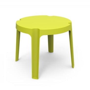 Rita stackable outdoor coffee table in polyethylene available in various colors