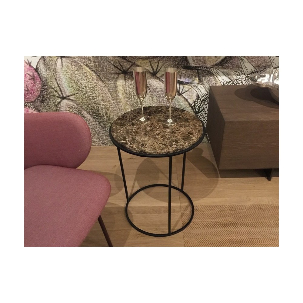 Table de salon Costance en métal avec plateau en bois recouvert de cuir ou de marbre
