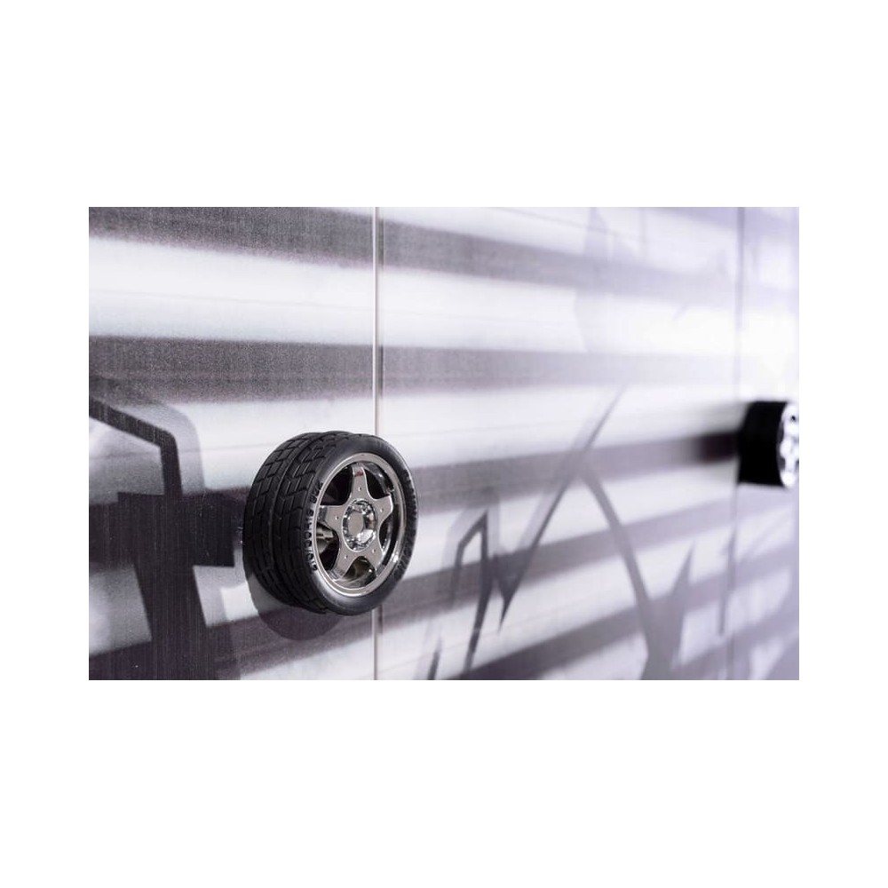 Roupeiro Turbo Garage com Graffiti, ideal para quarto de menino.