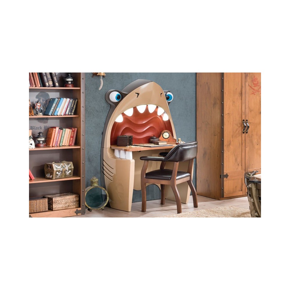 ¡Increíble escritorio en forma de boca de tiburón con dientes iluminados!