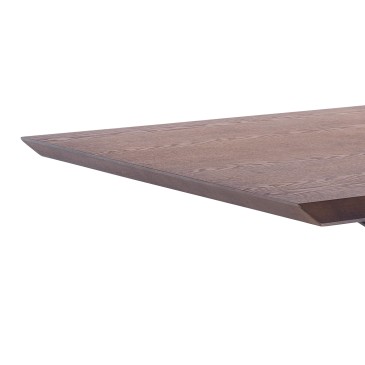 Tipps Esstisch oder Schreibtisch von Tomasucci mit gekreuzten Füßen.