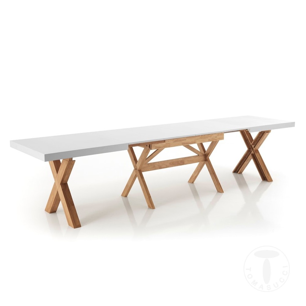Mesa extensible Jolly fabricada en madera maciza en tres acabados