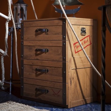 Dresser from the world of Pirates, for an adventurous child!