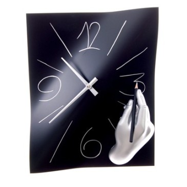 Ρολόι τοίχου Amanolibera διαστάσεων L 28 x Υ 38 x B 8 cm. Ρητίνη και μέταλλο διακοσμημένο στο χέρι.
