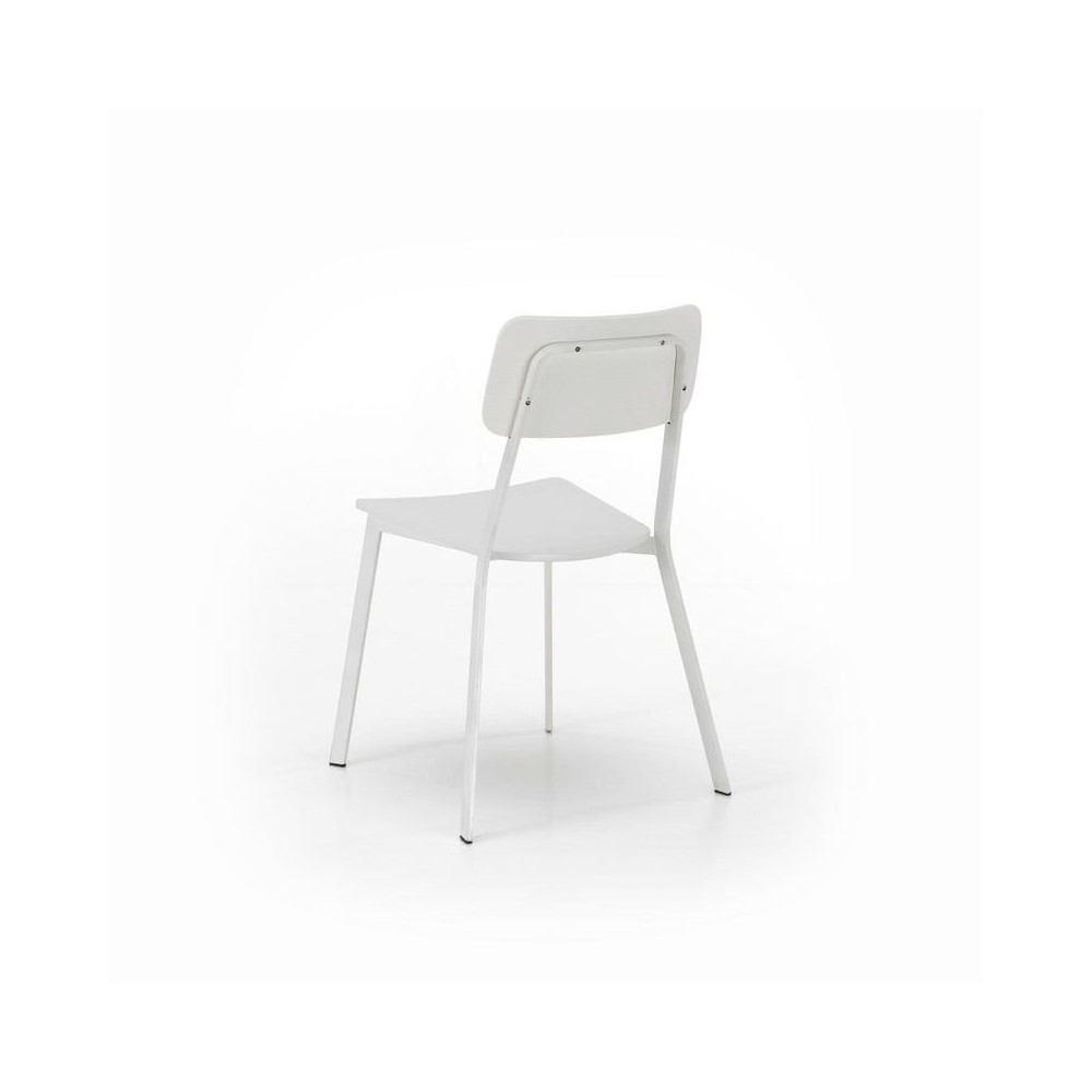 stenen houtachtige witte stoel achter