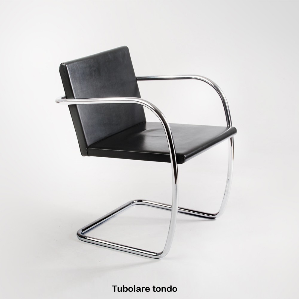Réédition de la chaise Brno de Ludwig Mies van der Rohe tubulaire à barre ronde ou plate