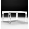 Imponente mesa Mies em madeira lacada a branco e pés em plexiglass.