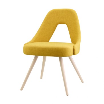 Cadeira de design Scab Design Me feita com pernas de madeira maciça e forrada com tecido