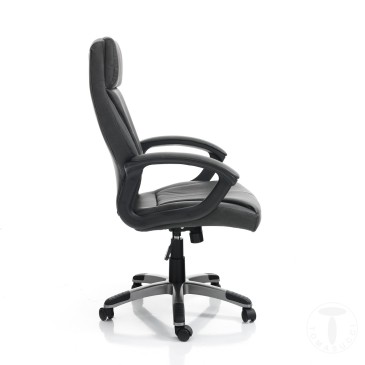 Rye kontorlenestol designet av Tomasucci for å fungere i avslapning