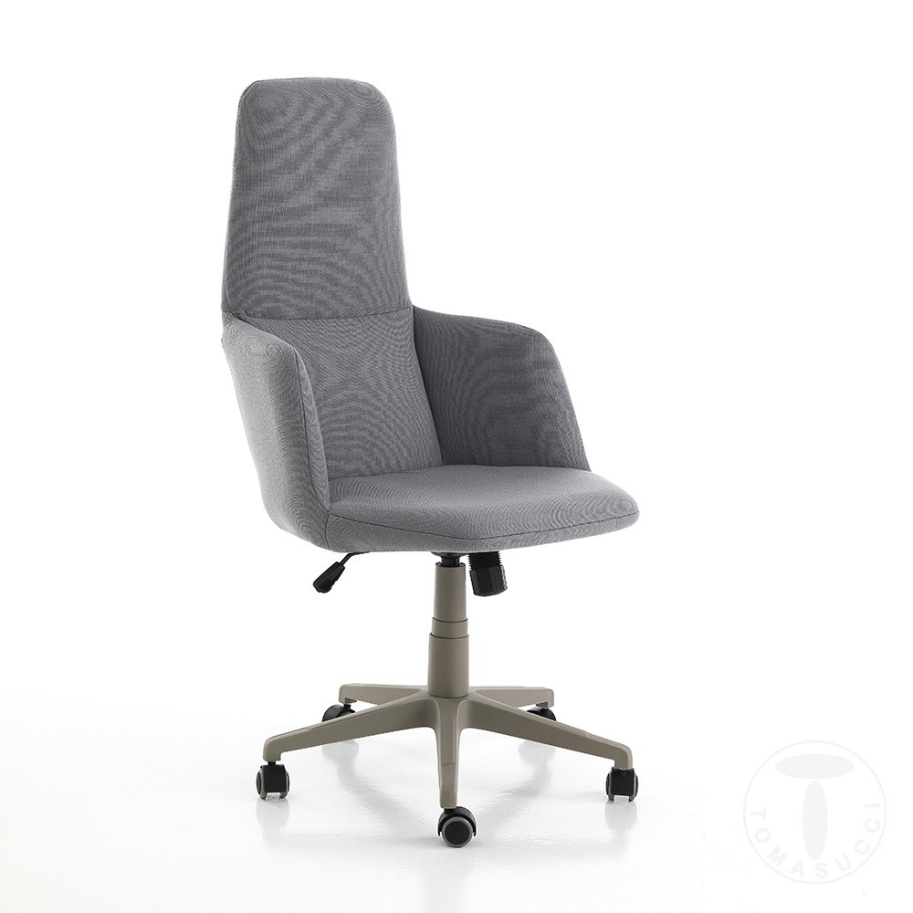 Columbus office armchair by Tomasucci with a futuristic design