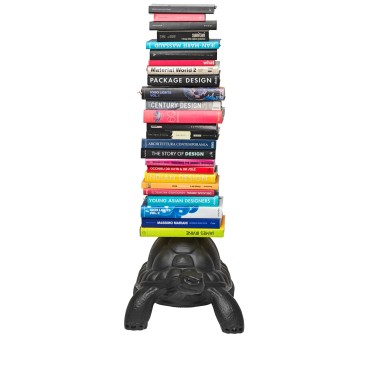 Libreria Turtle Carry Bookcase di Qeeboo realizzata in polietilene con struttura in metallo