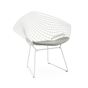 Reproduction Bertoia armchair in white metal mesh with cushion covered in leather