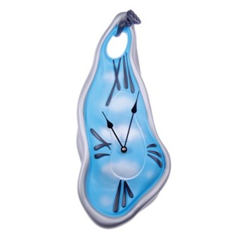 Classic wall clock in resin and hand-decorated metal. German UTS quartz mechanism. Made in Italy