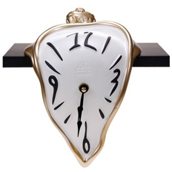 Estantería clásica Reloj de estantería en resina decorada a mano. Mecanismo de cuarzo alemán UTS. Hecho en Italia